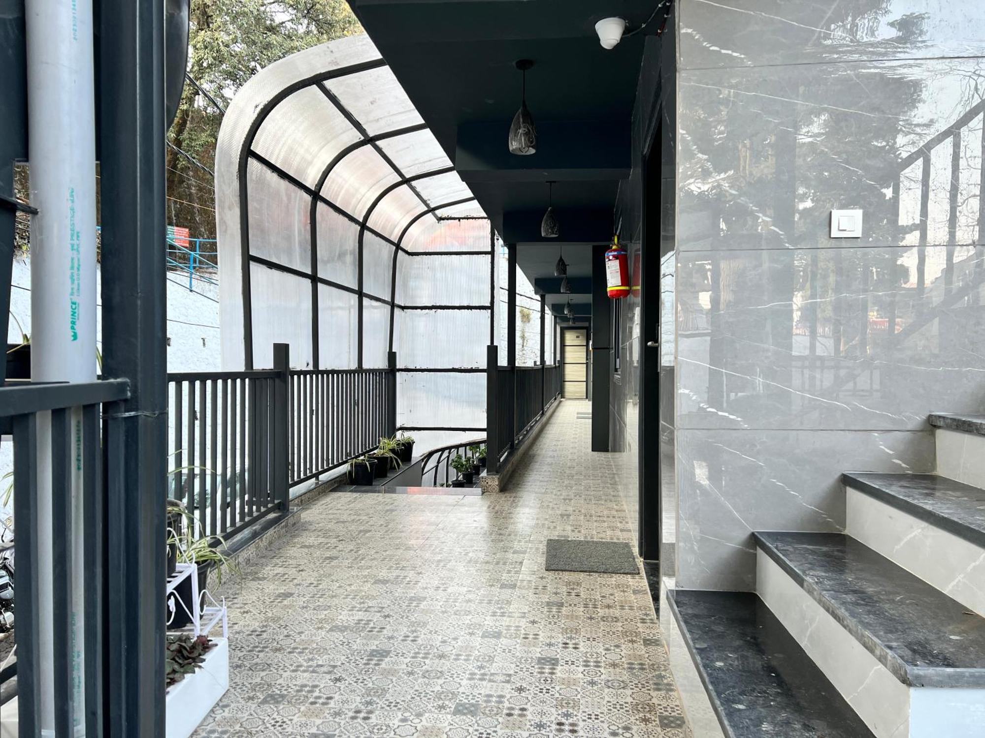 Hotel Pride Inn - 800 Mts From Mall Road Mussoorie Exterior photo